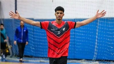 بعد إعلان انضمامه، نجم كرة اليد يرفض الأهلي ويوقع عقود انتقاله للزمالك