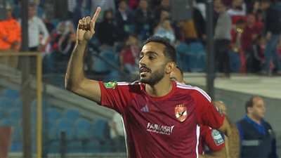 احتفال كهربا مع جماهير الأهلي عقب نهاية مباراة زد (فيديو)