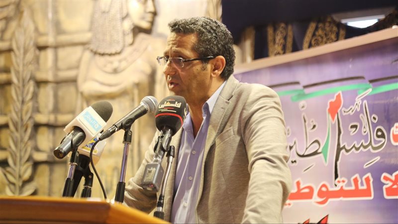 الكاتب الصحفي خالد