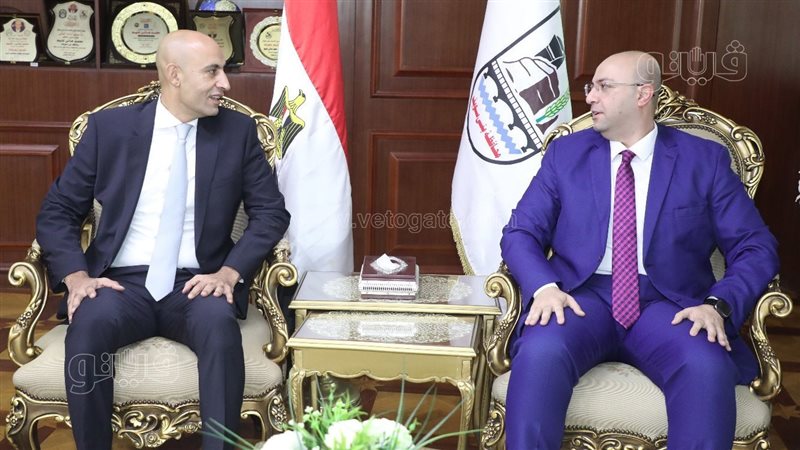 محافظ بني سويف يستقبل