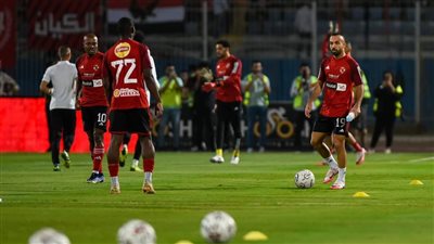 شاهد، اللمسات الأخيرة للاعبي الأهلي قبل مواجهة بيراميدز