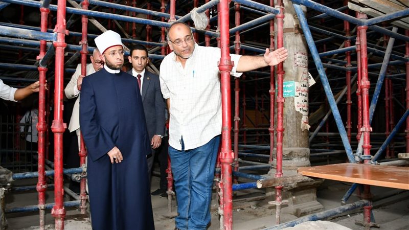 وزير الأوقاف يتفقد