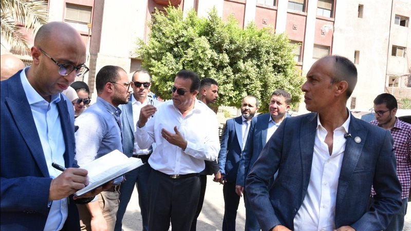 جولة تفقدية لوزير