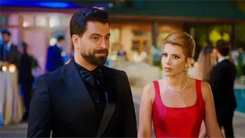 أبطال مسلسل لعبة