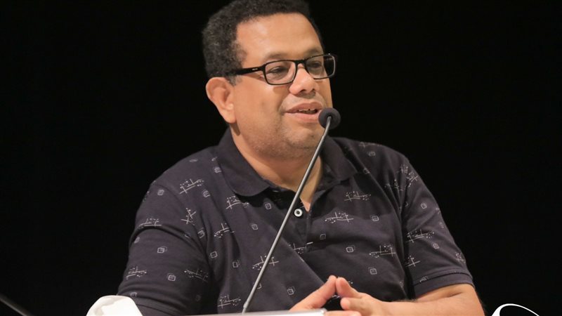 أبطال فيلم رفعت عيني