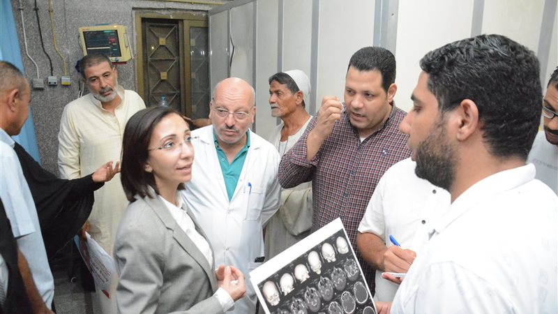 جولة مفاجئة لمحافظ