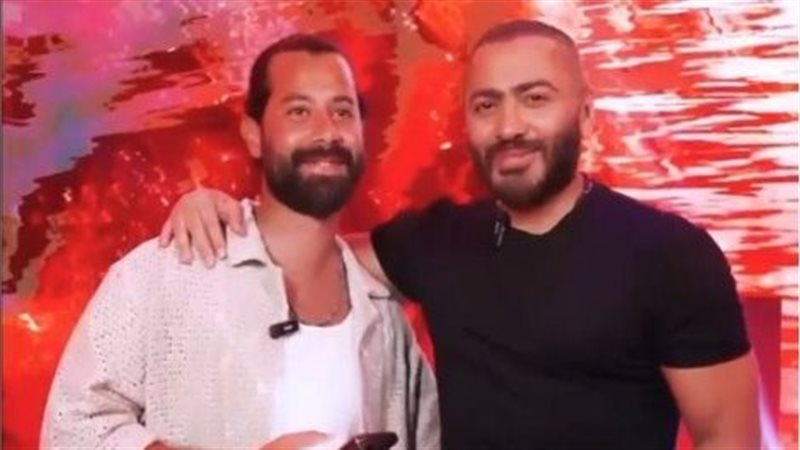 تامر حسني قبل حفله،