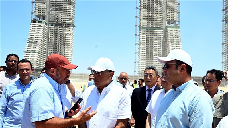 رئيس الوزراء يتفقد