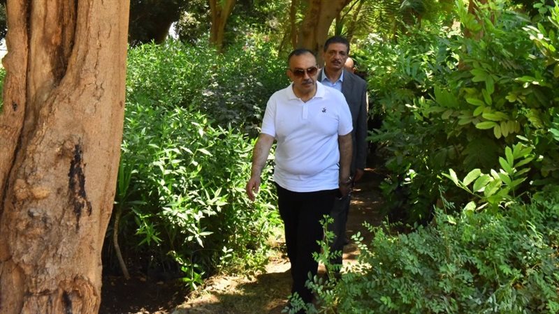 محافظ أسيوط يتفقد