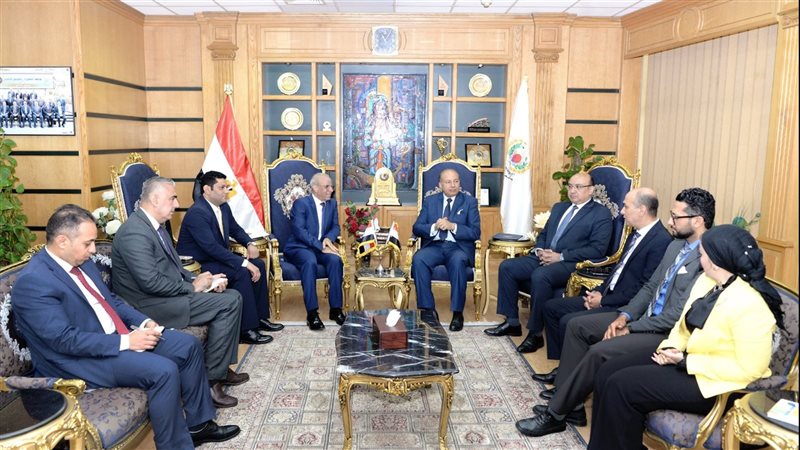 وفد العراق في جامعة