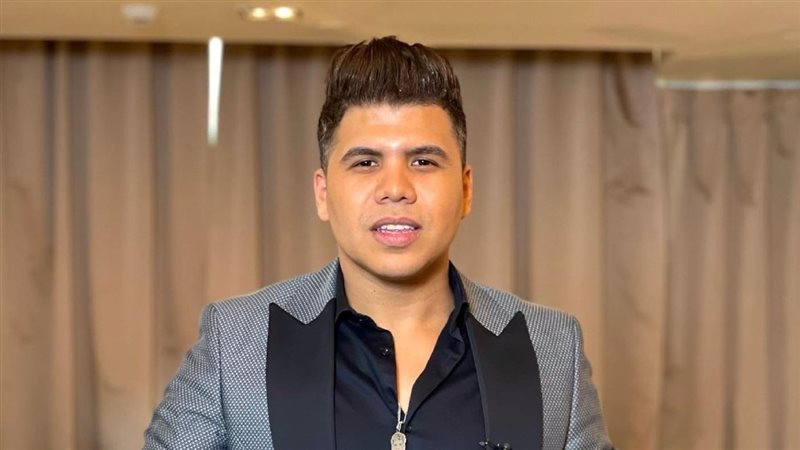 عمر كمال 