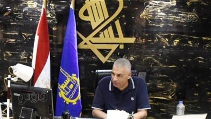 محافظ أسوان اللواء