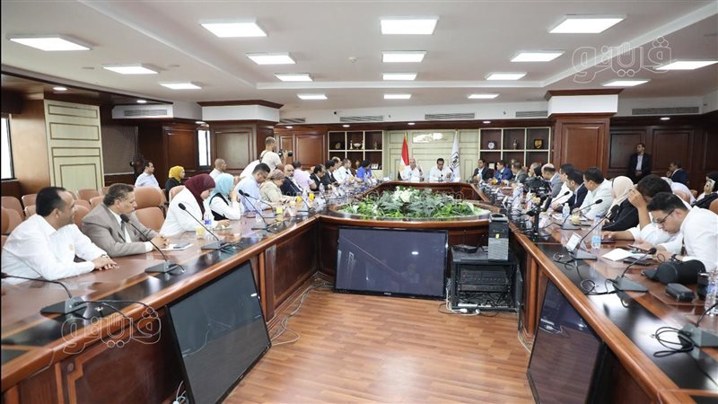 وزير الصحة ومحافظ