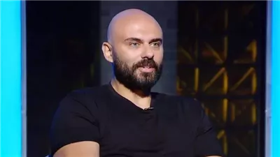 أحمد صلاح حسني صاحب شركة إعلانات ضمن أحداث مسلسل 
