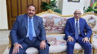 محافظ شمال سيناء يشيد بجهود الأجهزة الأمنية للحفاظ على الأمن والاستقرار