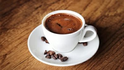 تأثير القهوة على الجسم وأفضل طريقة لتناولها (فيديو)