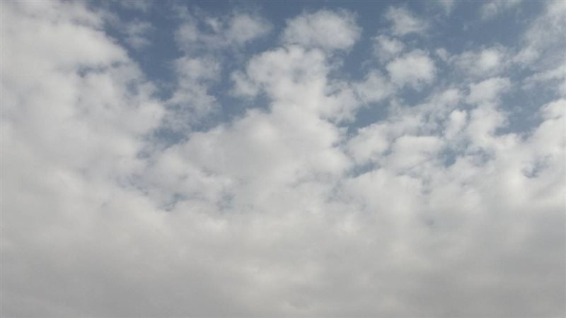 رياح وغيوم بالأقصر
