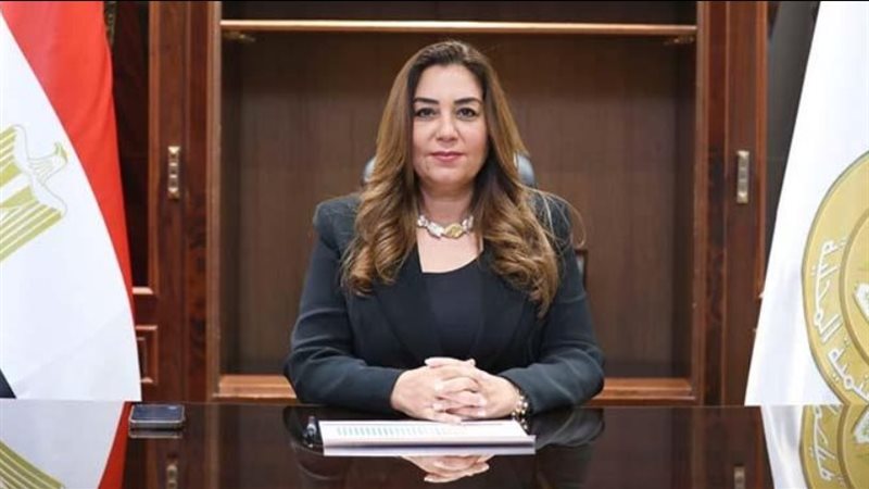 الدكتورة منال عوض