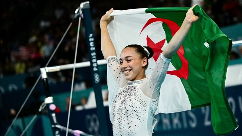  كايليا نمور, فيتو