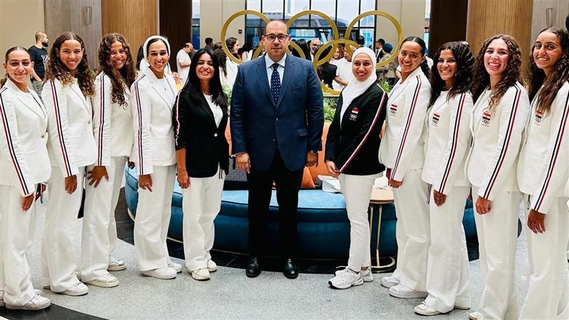 منتخب السباحة التوقيعية،