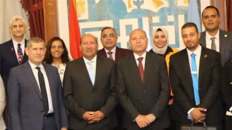 محافظ القاهرة،فيتو