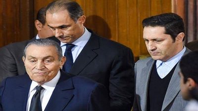 المحكمة تقضي برفع أمر منع التصرف في الأموال عن عائلة مبارك