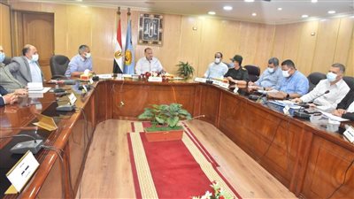 تكريم العاملين بمركز بداري أسيوط لإنجاز ملف التقنين 