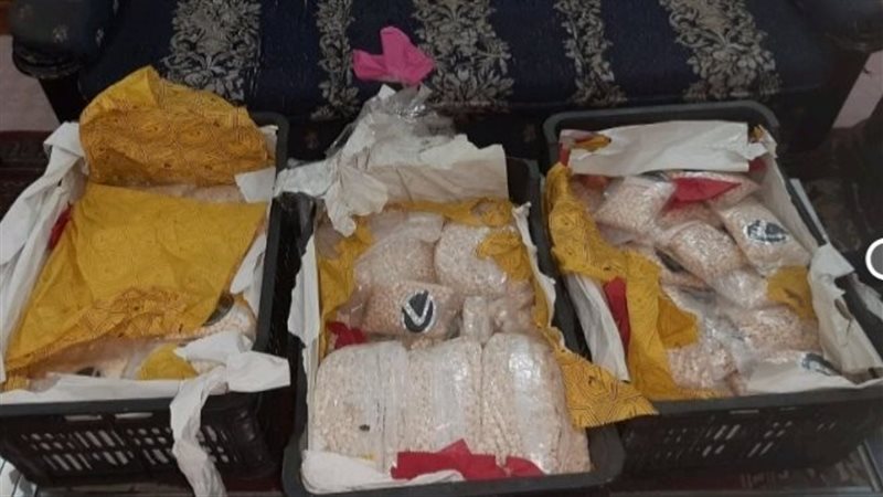 إحباط تهريب 215 ألف