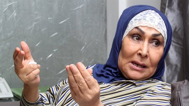 الفنانة الكبيرة سهير