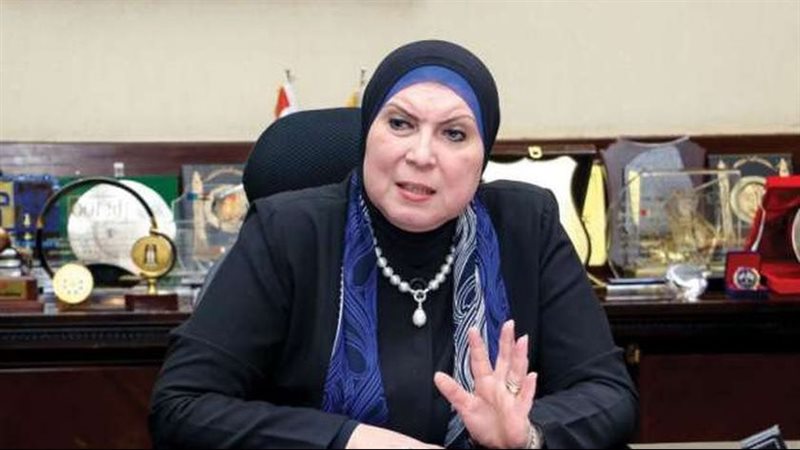  نيفين جامع
