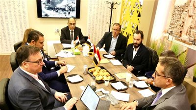 وزير السياحة يلتقي مسئولي منظمي الرحلات وشركات الطيران بالسوق الإنجليزي