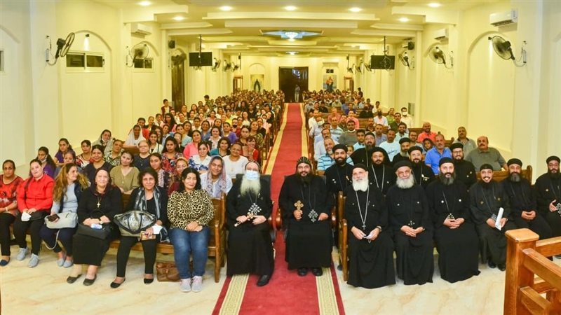 كهنة البحر الأحمر