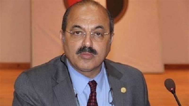 هشام حطب رئيس اللجنة