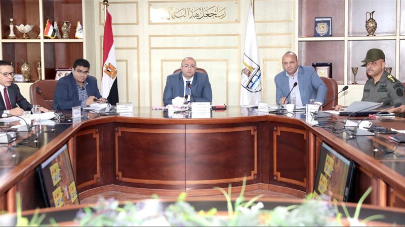 اجتماع لجنة العليا