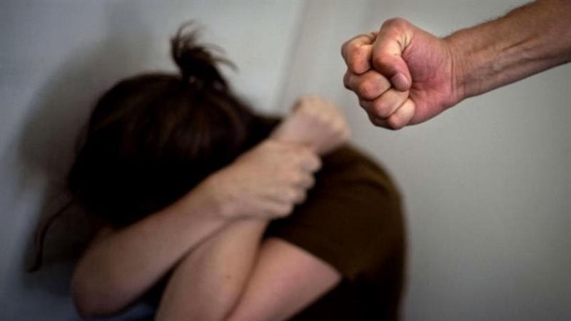 العنف ضد المرأة 