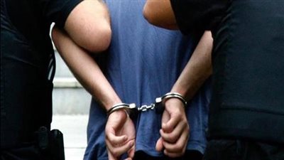القبض على الابن العاق قاتل والديه بالحضرة مختبئا بالبحيرة 