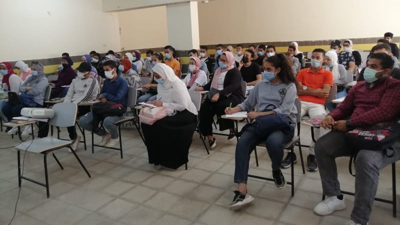 طلاب جامعة حلوان