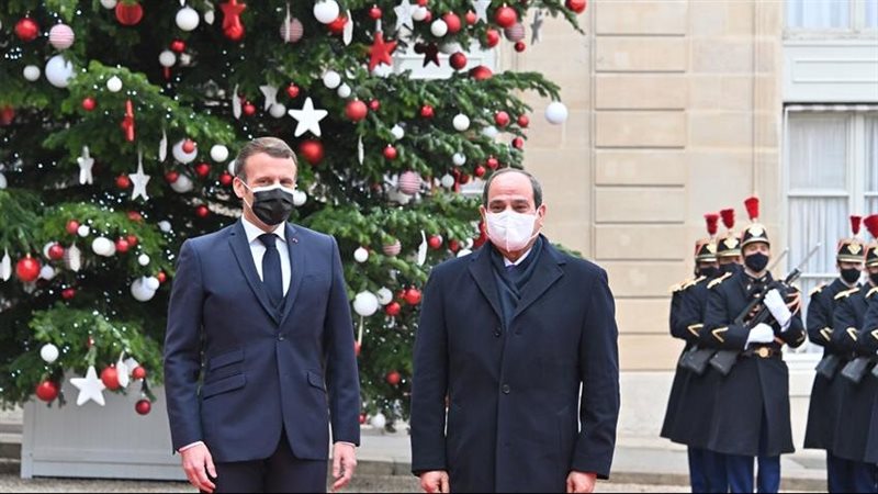الرئيس السيسي وماكرون