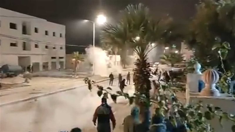 المواجهات بين الشرطة