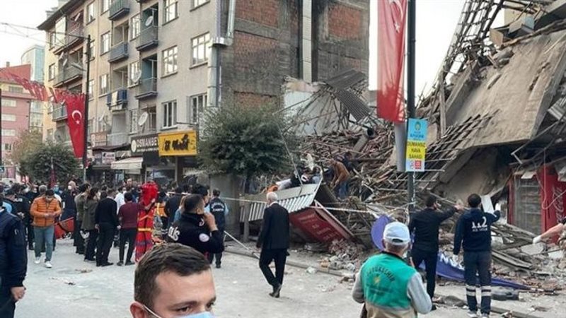 المبنى المنهار في