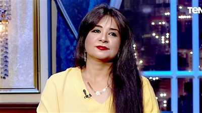 عبير سليمان: محاصرة المرأة بالفتاوى اليومية ظاهرة غير صحية