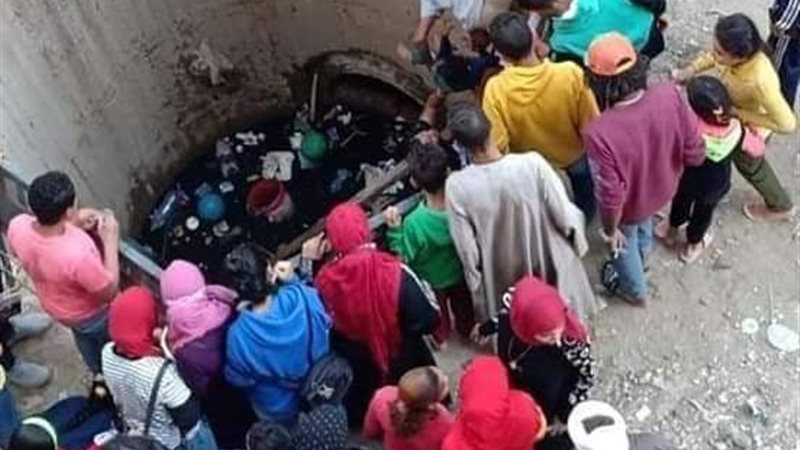 إنقاذ طفل سقط في