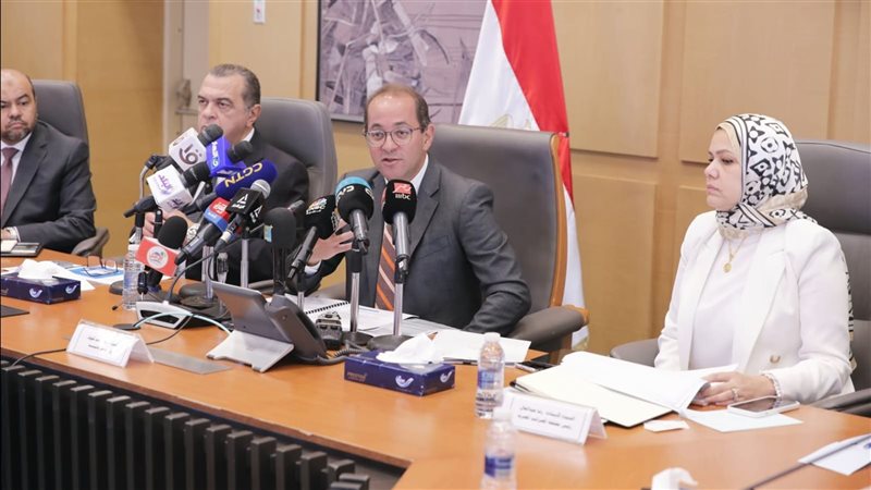 اجتماع الدكتور أحمد