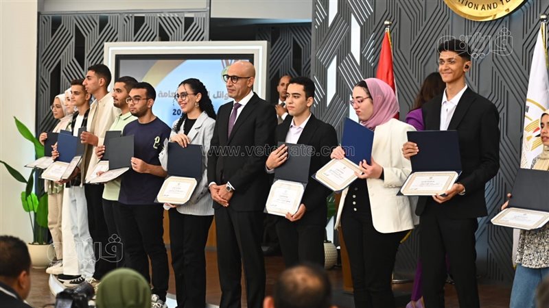 البنين يكتسحن البنات
