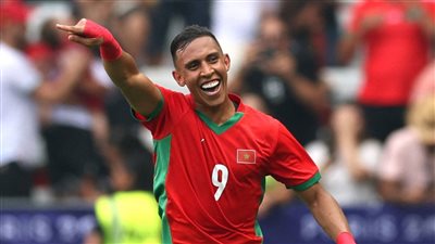 كولر يستفسر عن أزمة صفقة سفيان رحيمي 