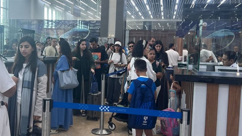 مطار العلمين، فيتو