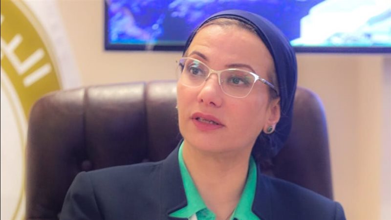 وزيرة البيئة 