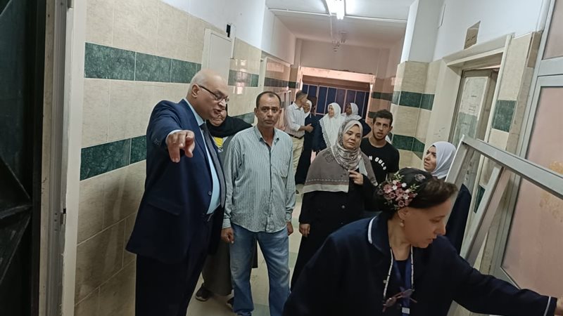 الديب يفاجئ مستشفى