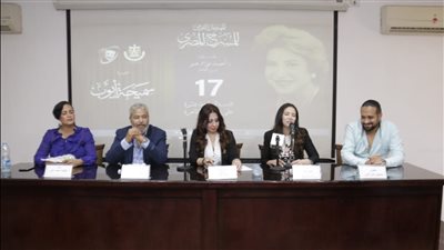 المهرجان القومي يناقش 