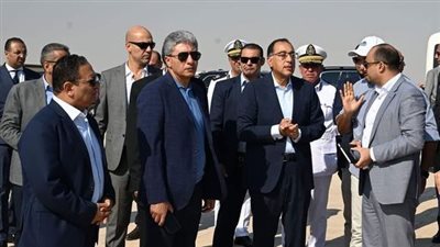 رئيس الوزراء يتفقد أعمال تطوير مدخل المنطقة الأثرية بهضبة الأهرام (صور)